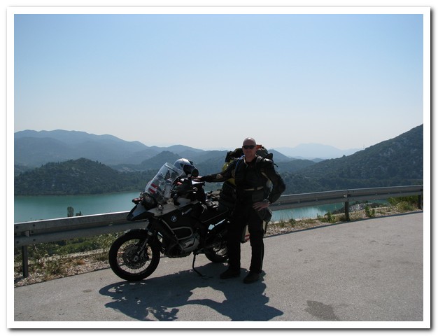 Bergsee bei Ploce ( Kroatien )