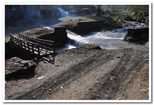 Wasserdurchfahrt vor Jiri